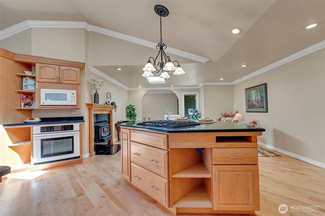 308 NW Bridle Ridge Boulevard, Bremerton, WA 98311