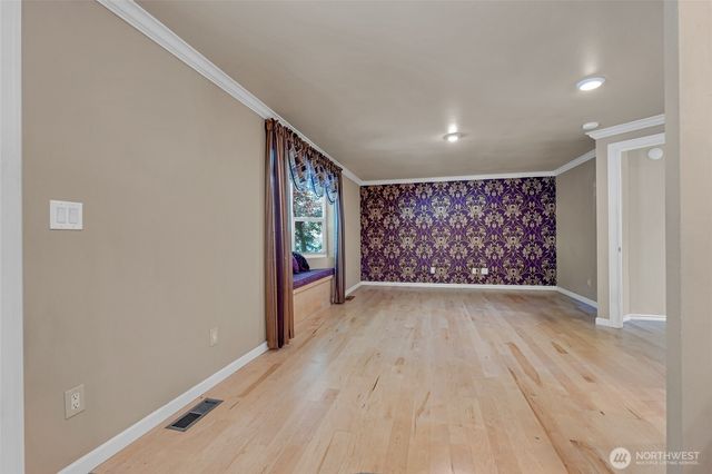 308 NW Bridle Ridge Boulevard, Bremerton, WA 98311