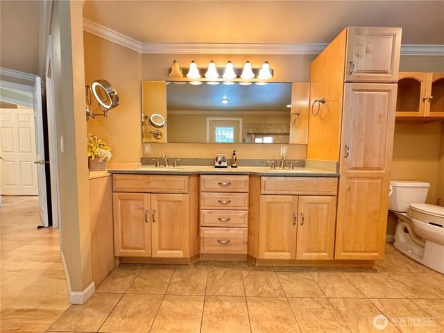 308 NW Bridle Ridge Boulevard, Bremerton, WA 98311
