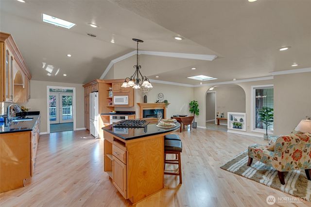 308 NW Bridle Ridge Boulevard, Bremerton, WA 98311
