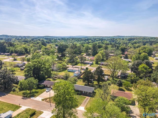 3113 Patrick Street NW, Huntsville, AL 35810