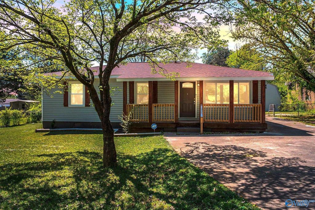 3113 Patrick Street NW, Huntsville, AL 35810