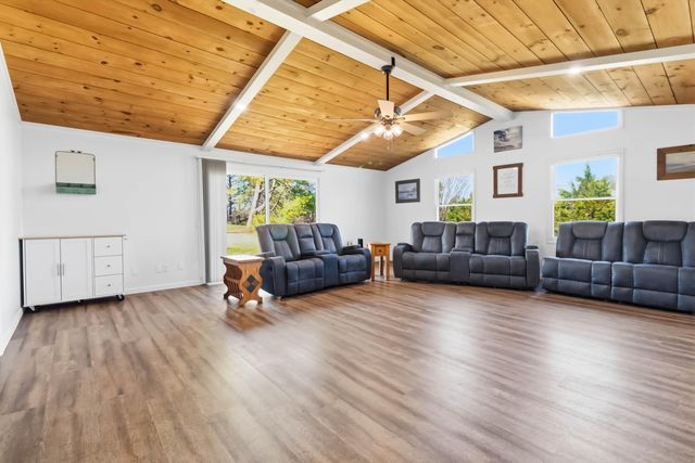 102 Cliffside Drive, Somerset, KY 42503