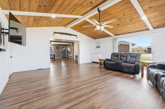 102 Cliffside Drive, Somerset, KY 42503