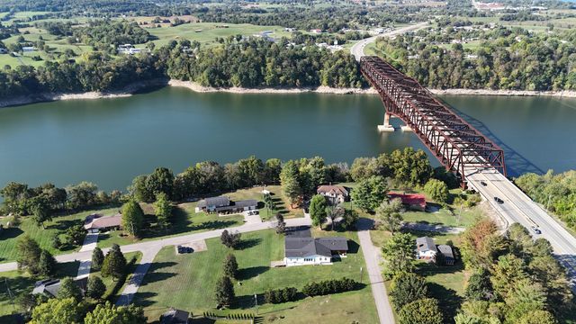 102 Cliffside Drive, Somerset, KY 42503