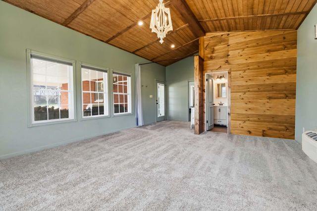 102 Cliffside Drive, Somerset, KY 42503