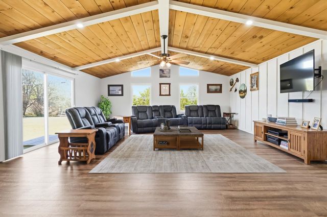 102 Cliffside Drive, Somerset, KY 42503