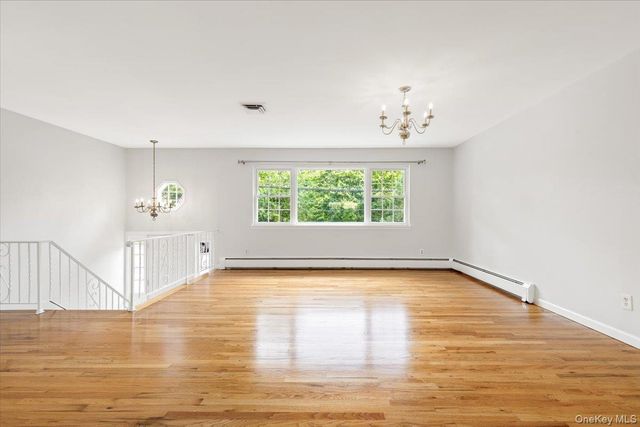649 White Plains Road, Eastchester, NY 10709