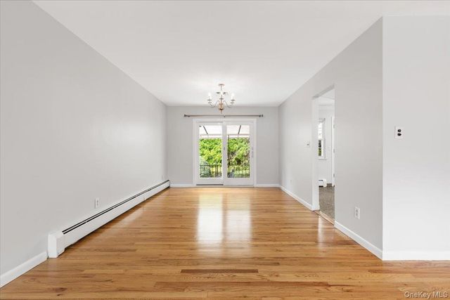 649 White Plains Road, Eastchester, NY 10709