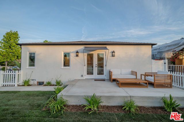 1141 N Lima Street, Burbank, CA 91505