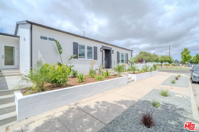 1141 N Lima Street, Burbank, CA 91505