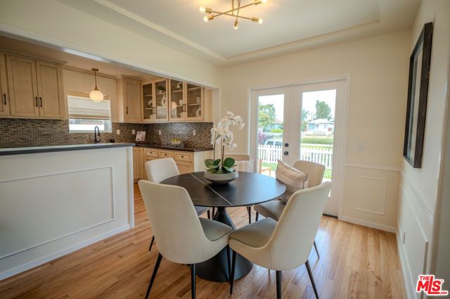 1141 N Lima Street, Burbank, CA 91505
