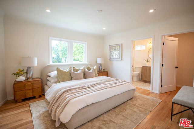 1141 N Lima Street, Burbank, CA 91505