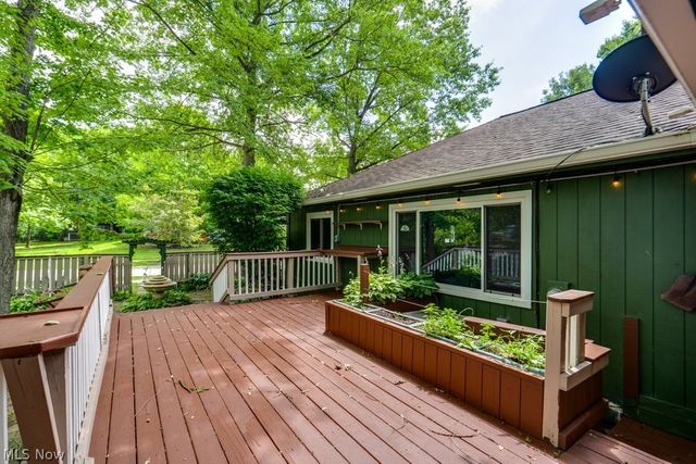 32771 N Burr Oak Drive, Solon, OH 44139