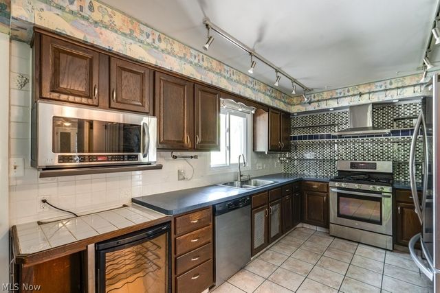 32771 N Burr Oak Drive, Solon, OH 44139