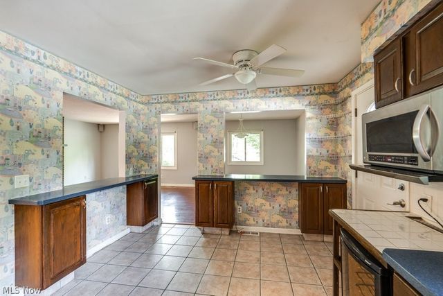 32771 N Burr Oak Drive, Solon, OH 44139