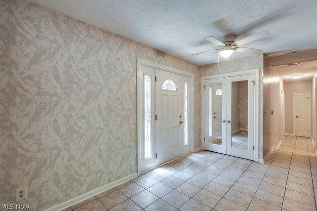 32771 N Burr Oak Drive, Solon, OH 44139