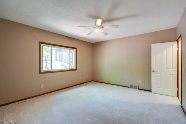 32771 N Burr Oak Drive, Solon, OH 44139