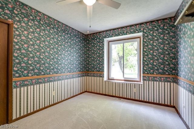 32771 N Burr Oak Drive, Solon, OH 44139