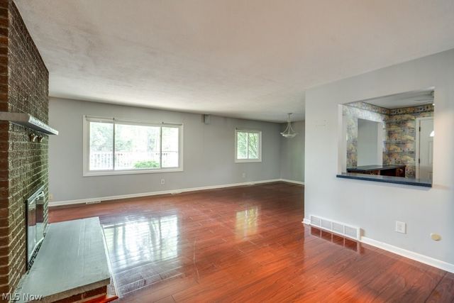 32771 N Burr Oak Drive, Solon, OH 44139