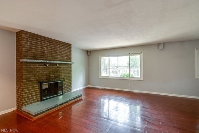 32771 N Burr Oak Drive, Solon, OH 44139