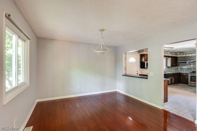 32771 N Burr Oak Drive, Solon, OH 44139
