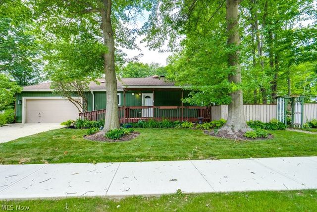 32771 N Burr Oak Drive, Solon, OH 44139