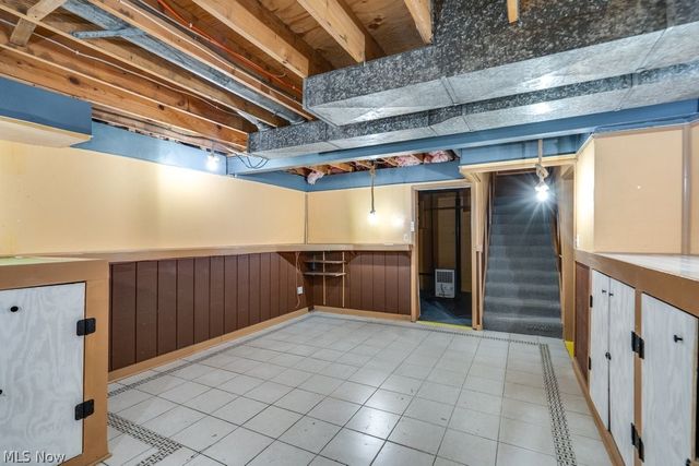 32771 N Burr Oak Drive, Solon, OH 44139