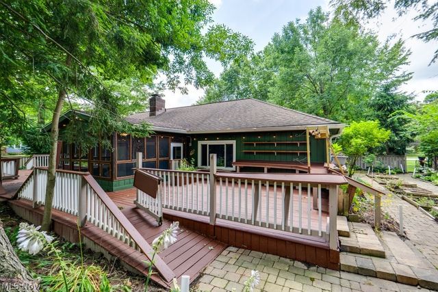 32771 N Burr Oak Drive, Solon, OH 44139