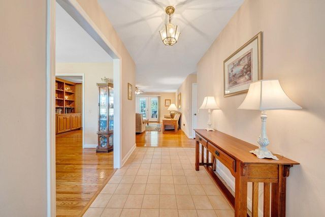 410 Greenview DR, Rocky Mount, VA 24151