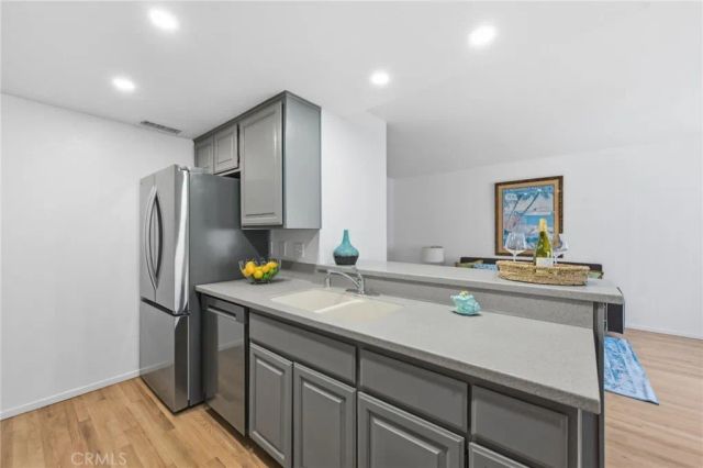 4320 Glencoe Avenue 2, Marina Del Rey, CA 90292