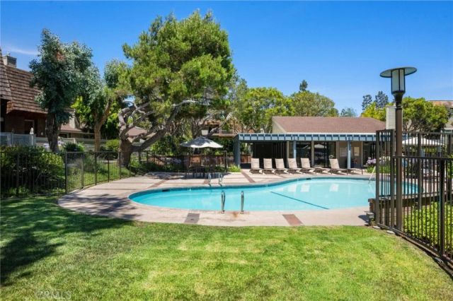 4320 Glencoe Avenue 2, Marina Del Rey, CA 90292