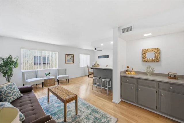 4320 Glencoe Avenue 2, Marina Del Rey, CA 90292