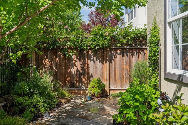 4193 Summer Gate Ave, Vallejo, CA 94591