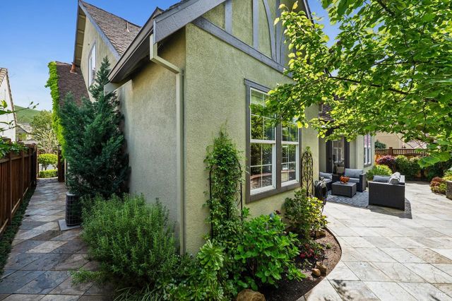 4193 Summer Gate Ave, Vallejo, CA 94591