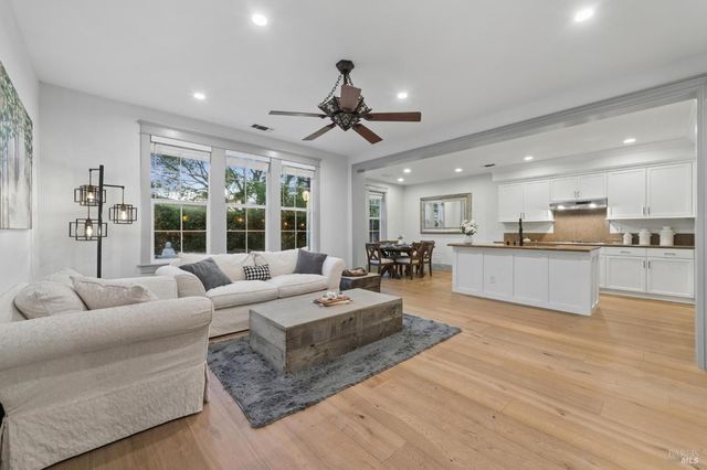 4193 Summer Gate Ave, Vallejo, CA 94591