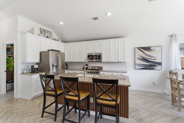 2125 Woodhaven Drive, Little Elm, TX 75068