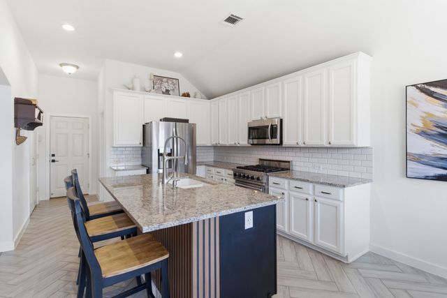 2125 Woodhaven Drive, Little Elm, TX 75068