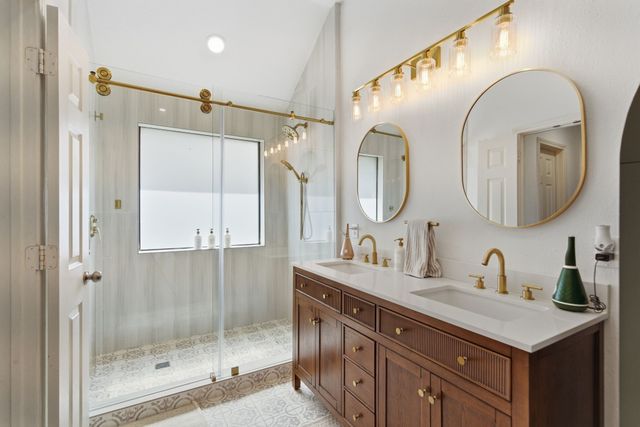 2125 Woodhaven Drive, Little Elm, TX 75068