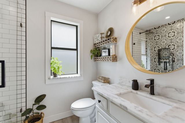 2125 Woodhaven Drive, Little Elm, TX 75068