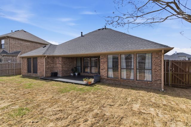 2125 Woodhaven Drive, Little Elm, TX 75068