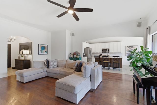 2125 Woodhaven Drive, Little Elm, TX 75068