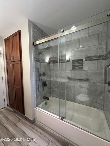 11 Campagna Drive, Colonie, NY 12205