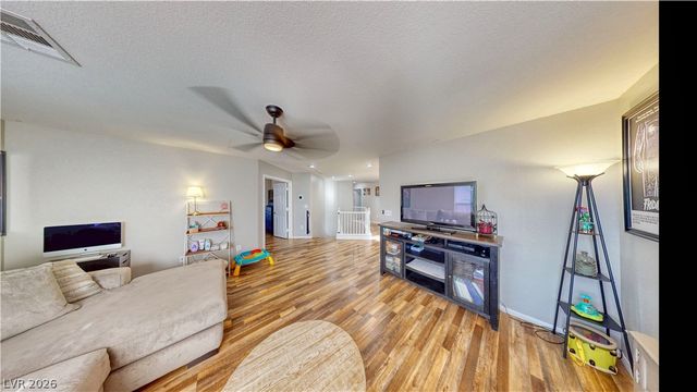 2304 Dixon Springs Avenue, North Las Vegas, NV 89031
