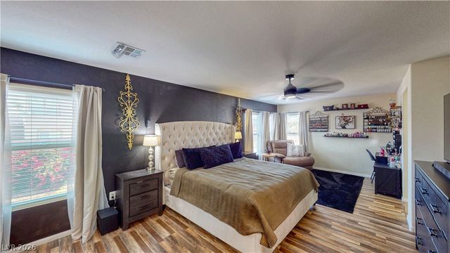 2304 Dixon Springs Avenue, North Las Vegas, NV 89031