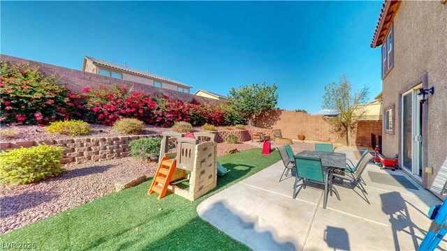 2304 Dixon Springs Avenue, North Las Vegas, NV 89031