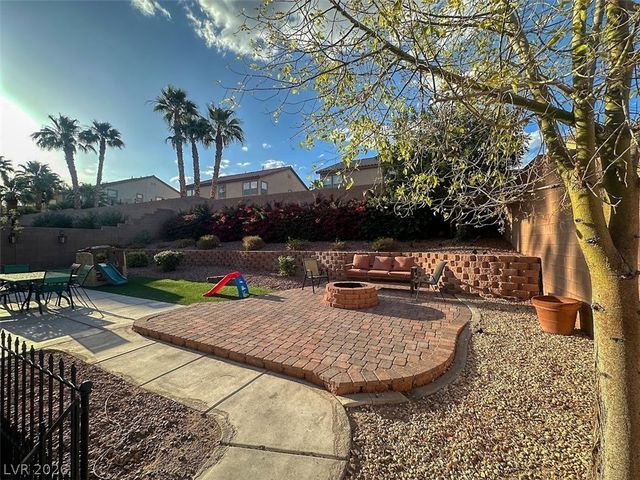 2304 Dixon Springs Avenue, North Las Vegas, NV 89031