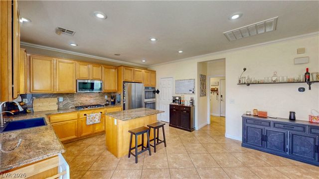 2304 Dixon Springs Avenue, North Las Vegas, NV 89031