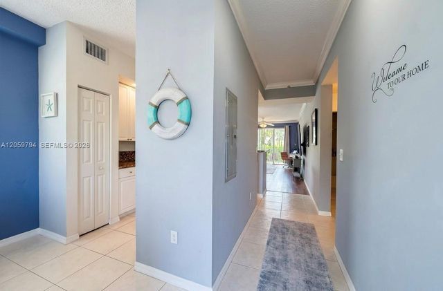 26 Royal Palm Way 201, Boca Raton, FL 33432