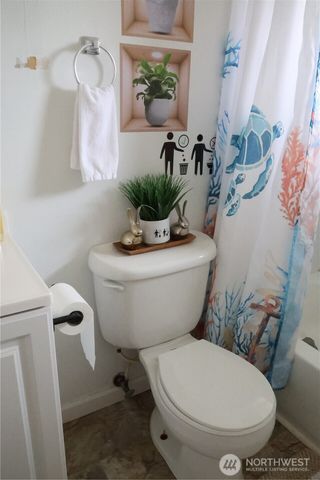 16864 122nd Avenue SE, Renton, WA 98058